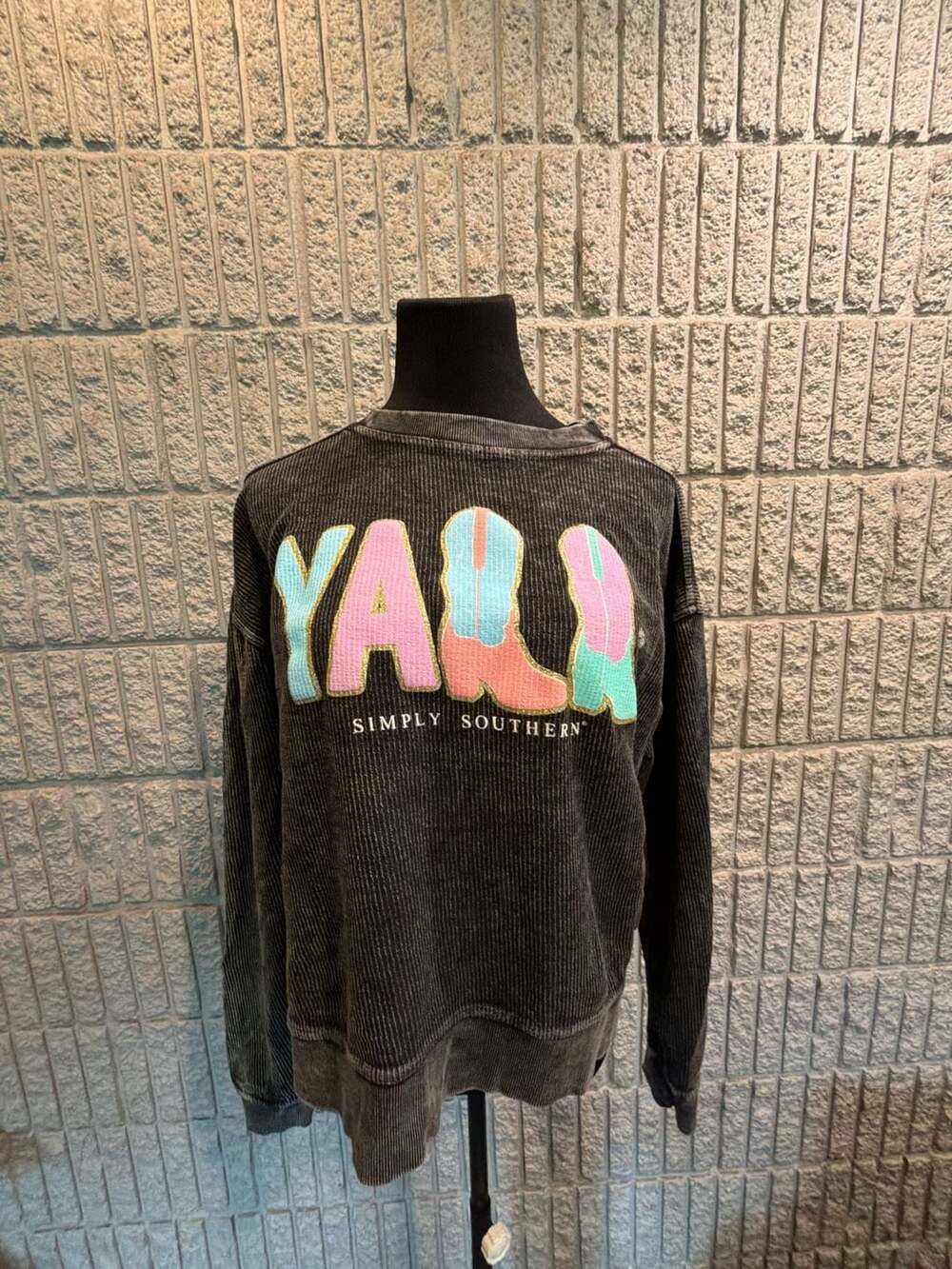 Simply Southern Yall Boots Crew Sweatshirt Size L Black